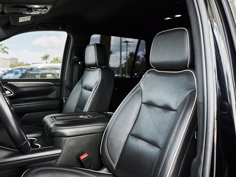 Used 2022 GMC Yukon SLT RWD image 17