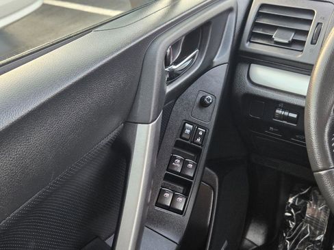 Used 2015 Subaru Forester 2.5i Touring w/ Popular Package #2 image 31