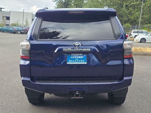 Used 2020 Toyota 4Runner SR5 Premium w/ Moonroof Package AWD/4WD image 5