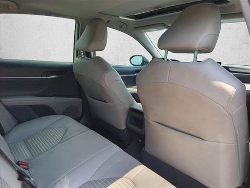 Used 2021 Toyota Camry SE FWD image 27