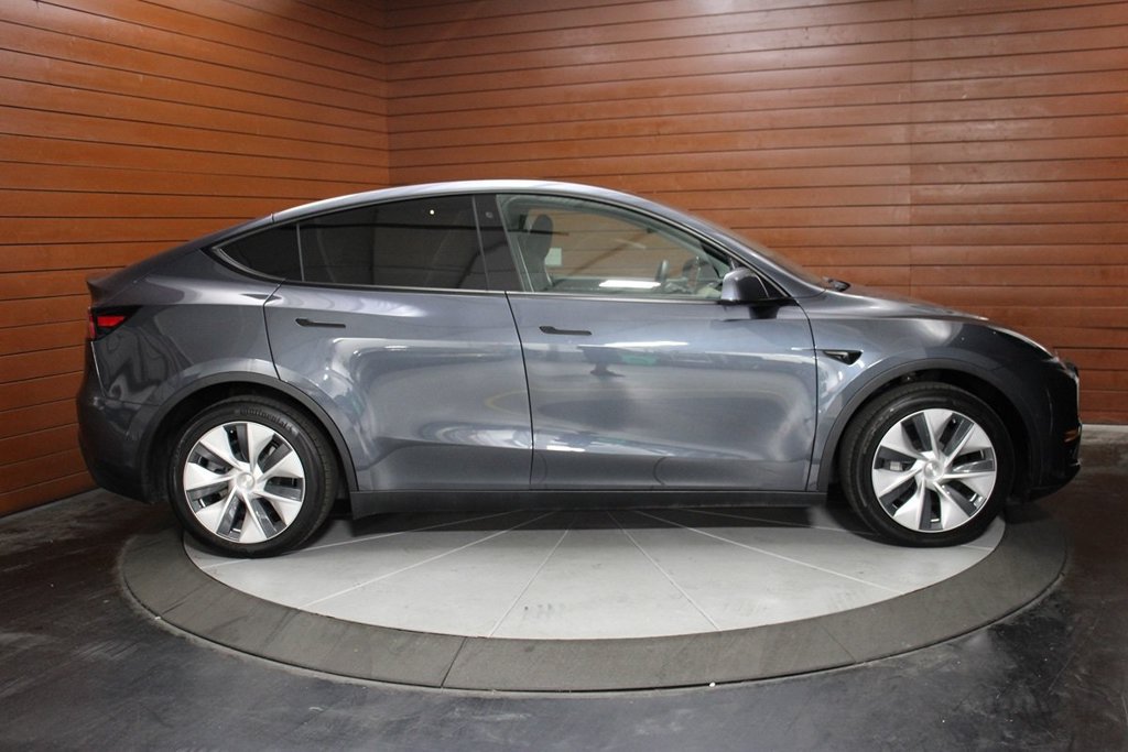 Used 2020 Tesla Model Y Long Range AWD/4WD image 10
