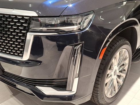 Certified 2023 Cadillac Escalade Premium Luxury AWD/4WD image 10