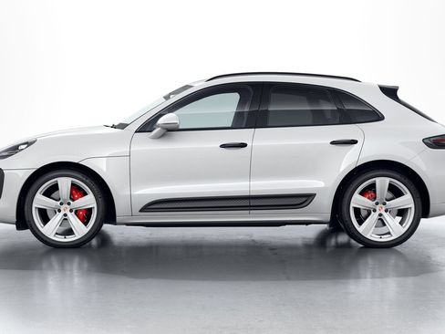 Certified 2023 Porsche Macan S AWD/4WD image 3