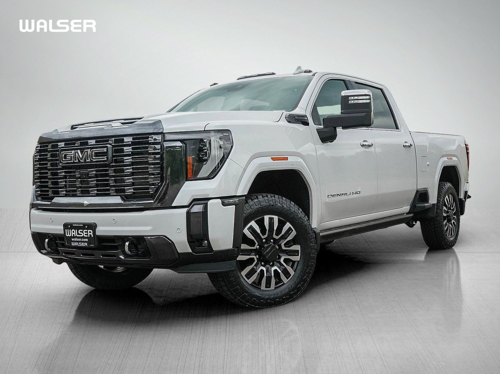 Used 2024 GMC Sierra 2500 Denali Ultimate AWD/4WD image 1