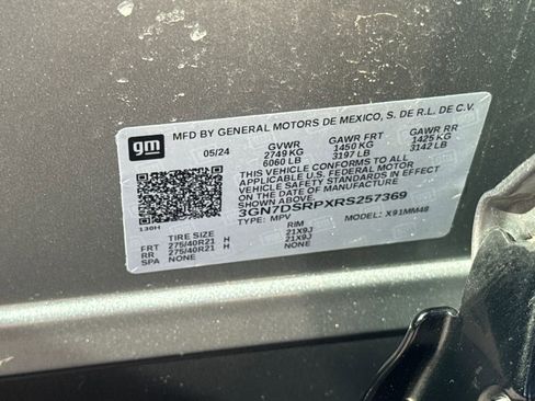 Used 2024 Chevrolet Equinox EV RS image 44