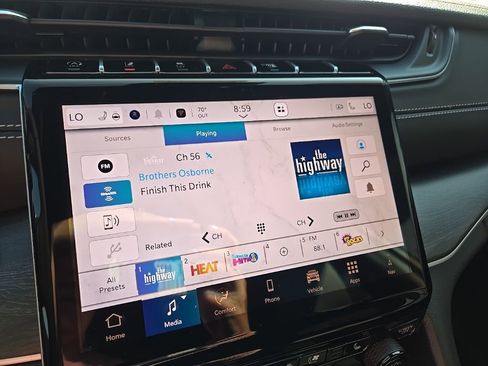 New 2025 Jeep Grand Cherokee L Limited w/ Luxury Tech Group II image 54