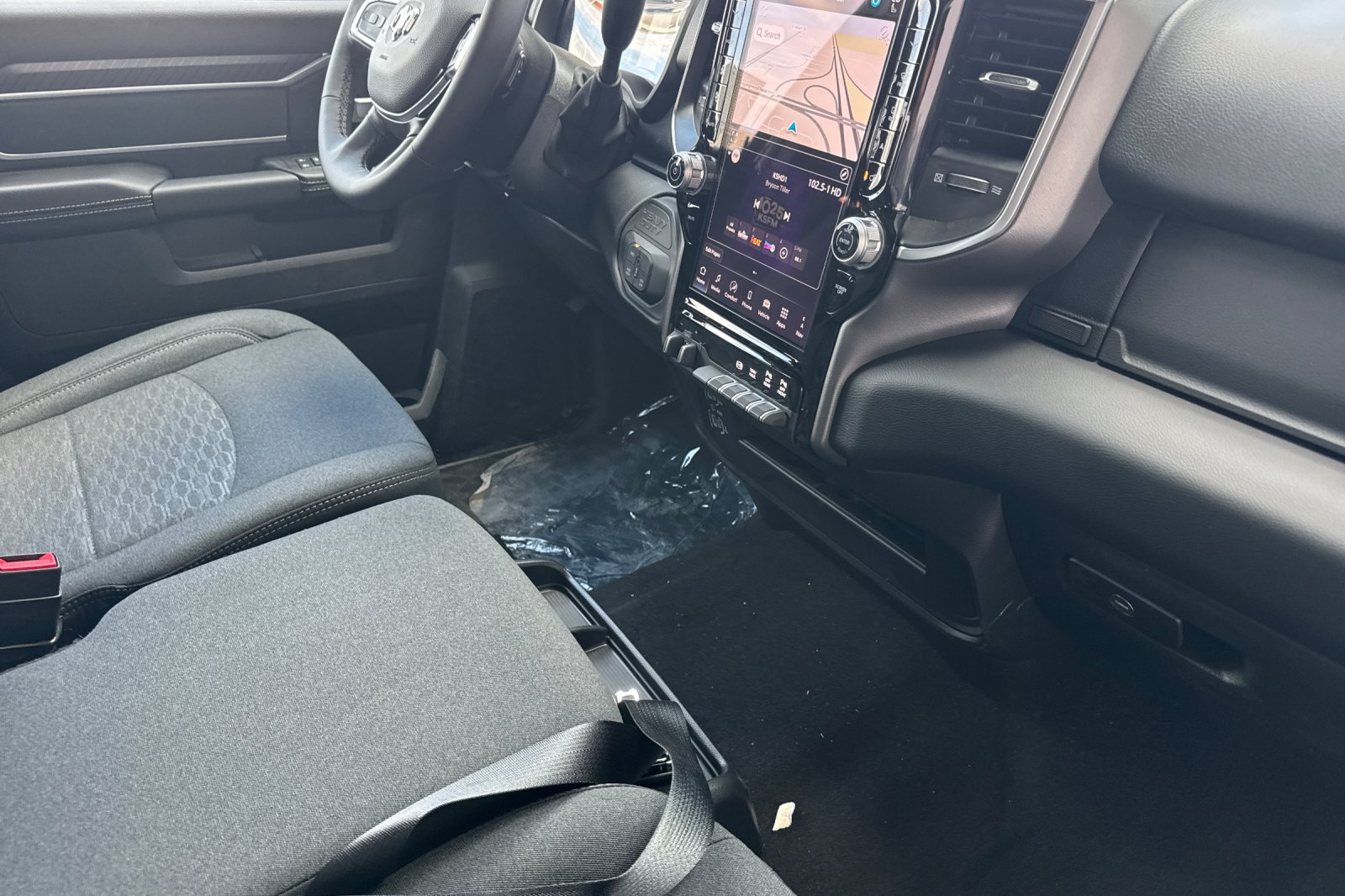 New 2027 RAM 3500 Big Horn AWD/4WD image 14