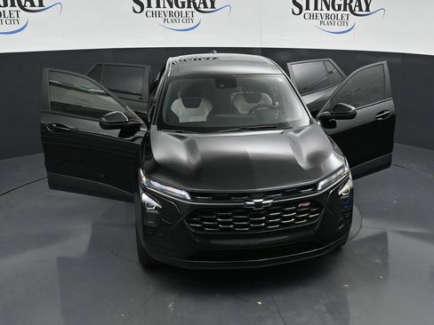 Used 2024 Chevrolet Trax RS w/ Driver Confidence Package FWD image 34