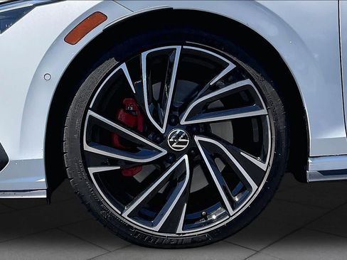 Used 2024 Volkswagen GTI Autobahn FWD image 9
