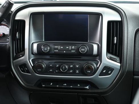 Used 2015 GMC Sierra 1500 SLE w/ SLE Value Package AWD/4WD image 9