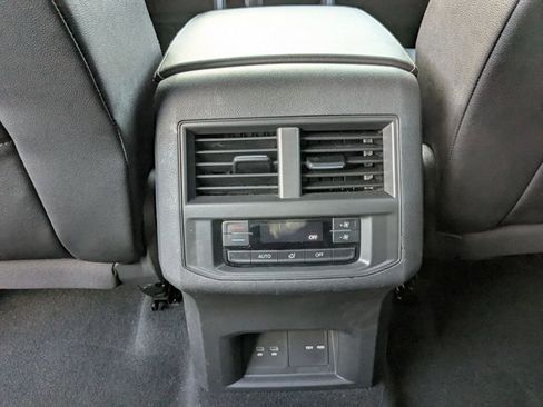 Used 2023 Volkswagen Atlas SEL image 18