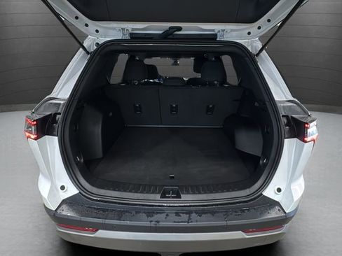 Used 2025 Chevrolet Equinox LT image 63