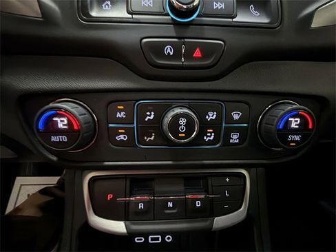 Certified 2023 GMC Terrain SLE w/ Driver Convenience Package image 19