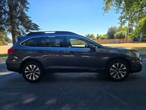 Used 2015 Subaru Outback 3.6R Limited AWD/4WD image 7