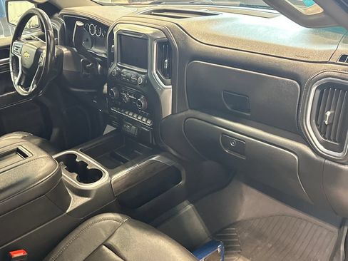 Used 2021 Chevrolet Silverado 1500 LTZ AWD/4WD image 36