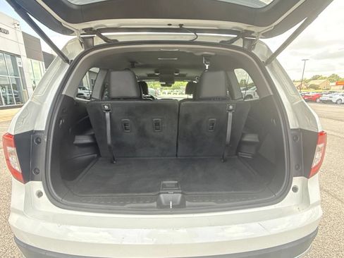 Used 2020 Honda Pilot Touring image 8