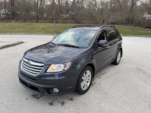 Used 2011 Subaru Tribeca Limited w/ PWR Moonroof Pkg image 3