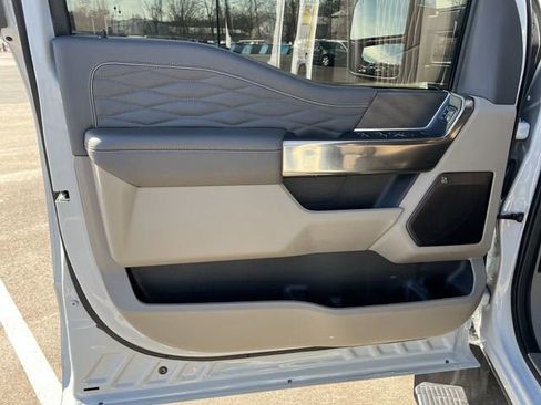 Used 2025 Ford F450 Platinum w/ Platinum Plus Package image 23