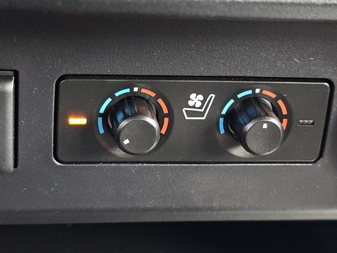 Used 2020 Toyota 4Runner Limited AWD/4WD image 12