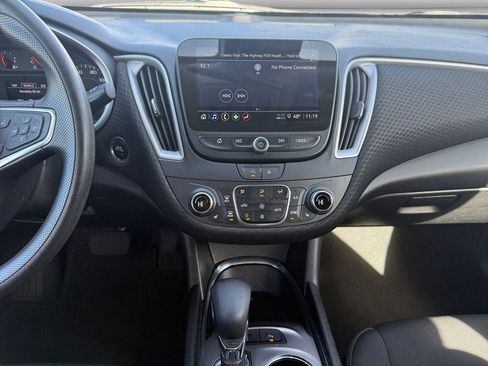 Used 2024 Chevrolet Malibu LT image 13