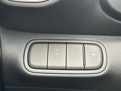 New 2025 Hyundai Venue SEL image 29