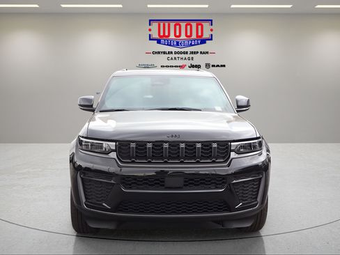 New 2026 Jeep Grand Cherokee Altitude AWD/4WD image 9