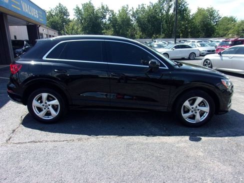 Used 2019 Audi Q3 2.0T Premium w/ Convenience Package image 4