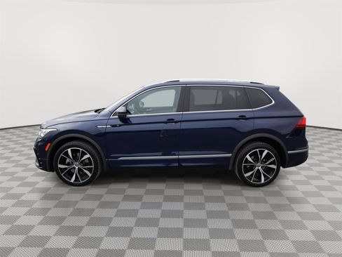 Used 2022 Volkswagen Tiguan SEL R-Line image 6