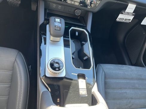 New 2026 Mitsubishi Outlander AWD image 27