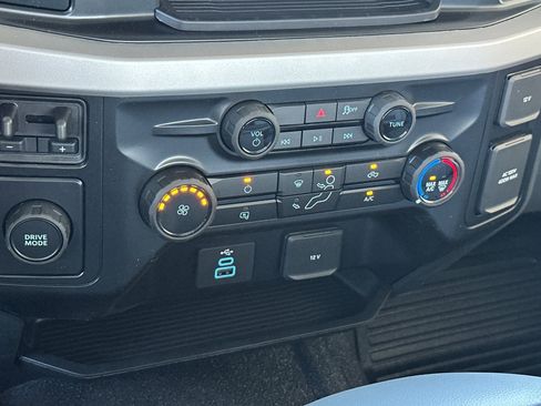 New 2026 Ford F250 XL w/ XL Chrome Package image 18