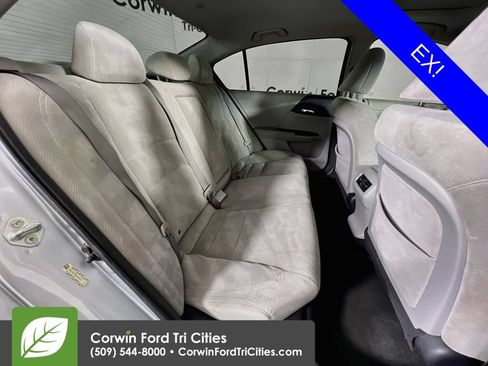 Used 2013 Honda Accord EX image 16