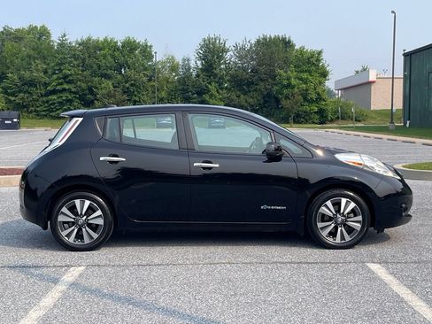 Used 2016 Nissan Leaf SL w/ Premium Package FWD image 8