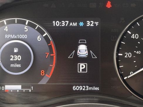 Used 2021 Nissan Kicks SR w/ SR Premium Package image 31