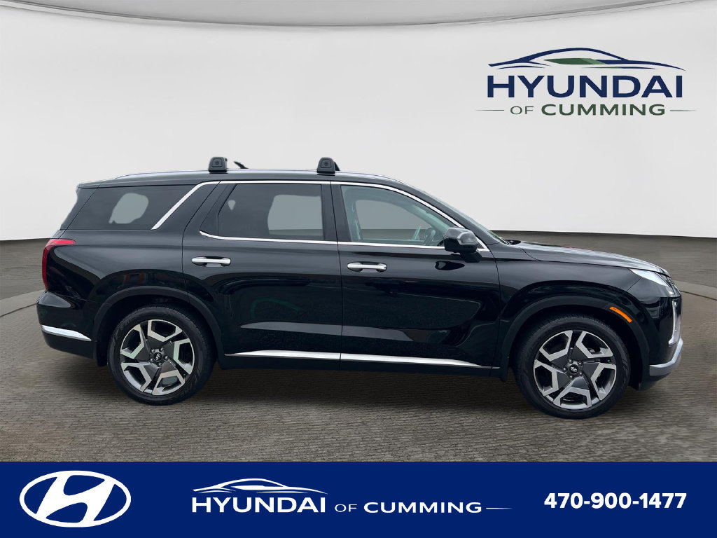 Used 2023 Hyundai Palisade Limited w/ Winter Package FWD image 9
