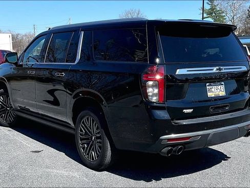 Used 2023 Chevrolet Suburban High Country image 4