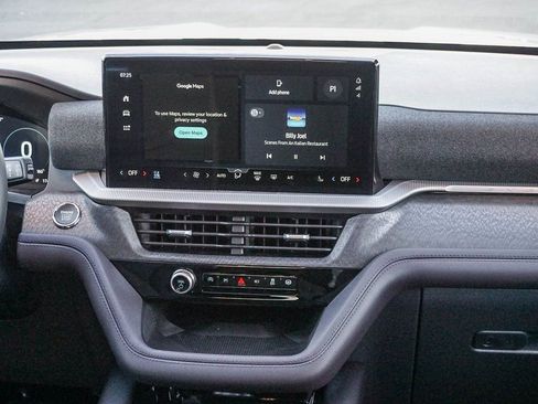 New 2026 Ford Explorer Platinum image 15