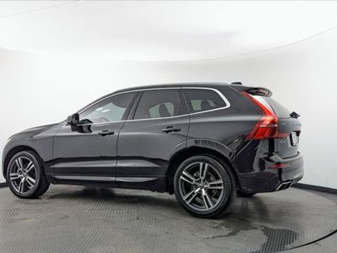 Used 2019 Volvo XC60 T5 Momentum w/ Premium Package FWD image 6
