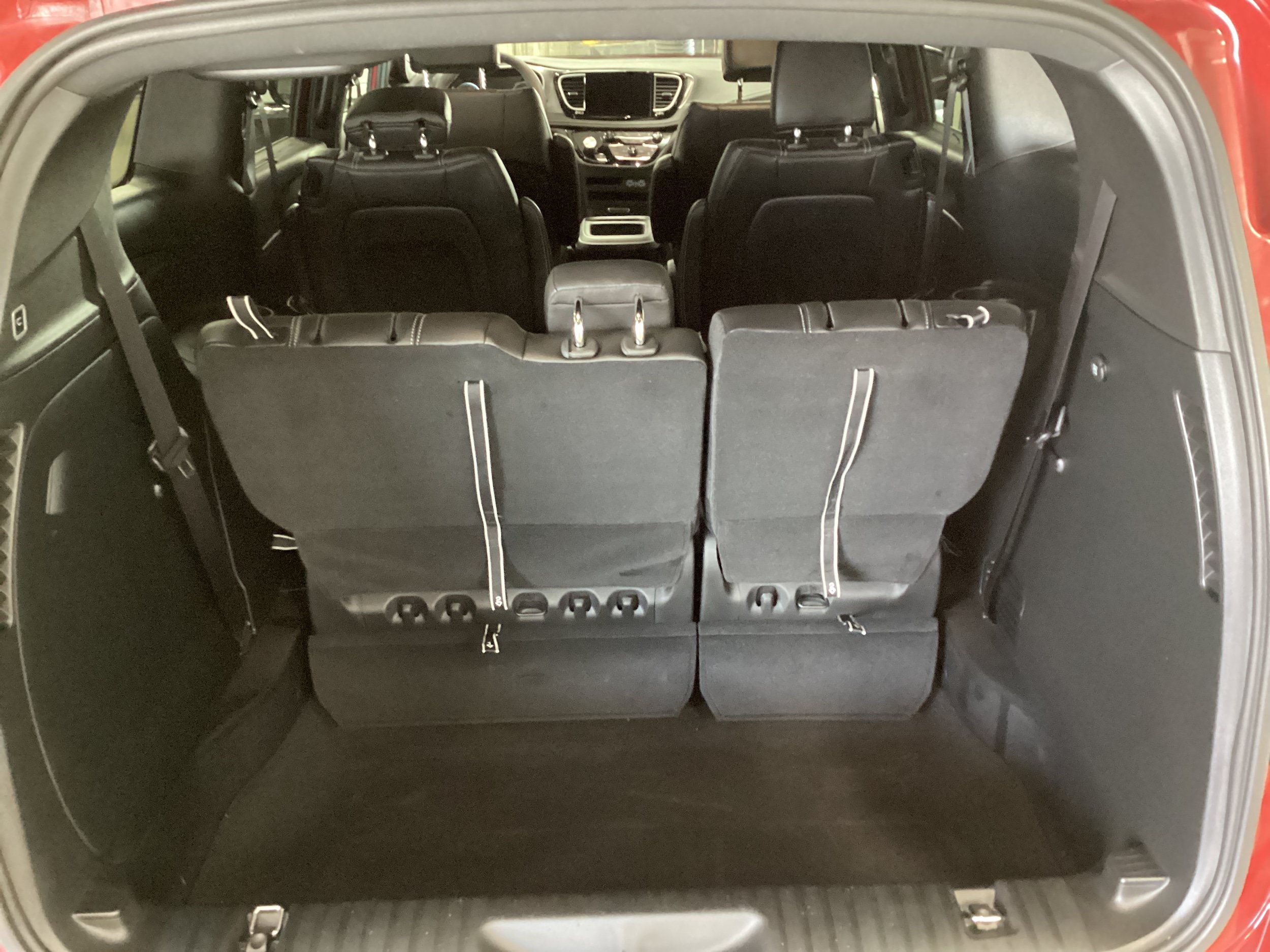 Used 2025 Chrysler Pacifica Select AWD/4WD image 5