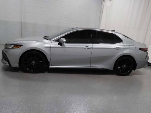 Used 2022 Toyota Camry XSE AWD/4WD image 2