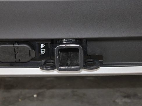 New 2026 Ford Explorer Active RWD image 8