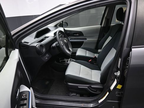 Used 2012 Toyota Prius C Two image 9