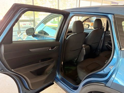 Used 2017 MAZDA CX-5 Sport image 13