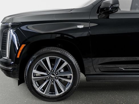 Used 2026 Cadillac Escalade Sport w/ LPO, Floor Liner Package image 31