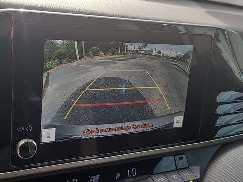Certified 2025 Toyota Camry SE FWD image 23