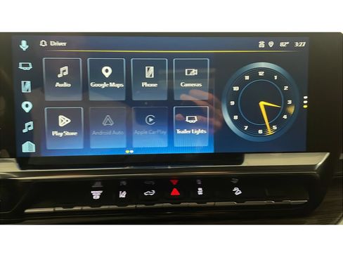 Used 2025 Chevrolet Silverado 2500 LT AWD/4WD image 13