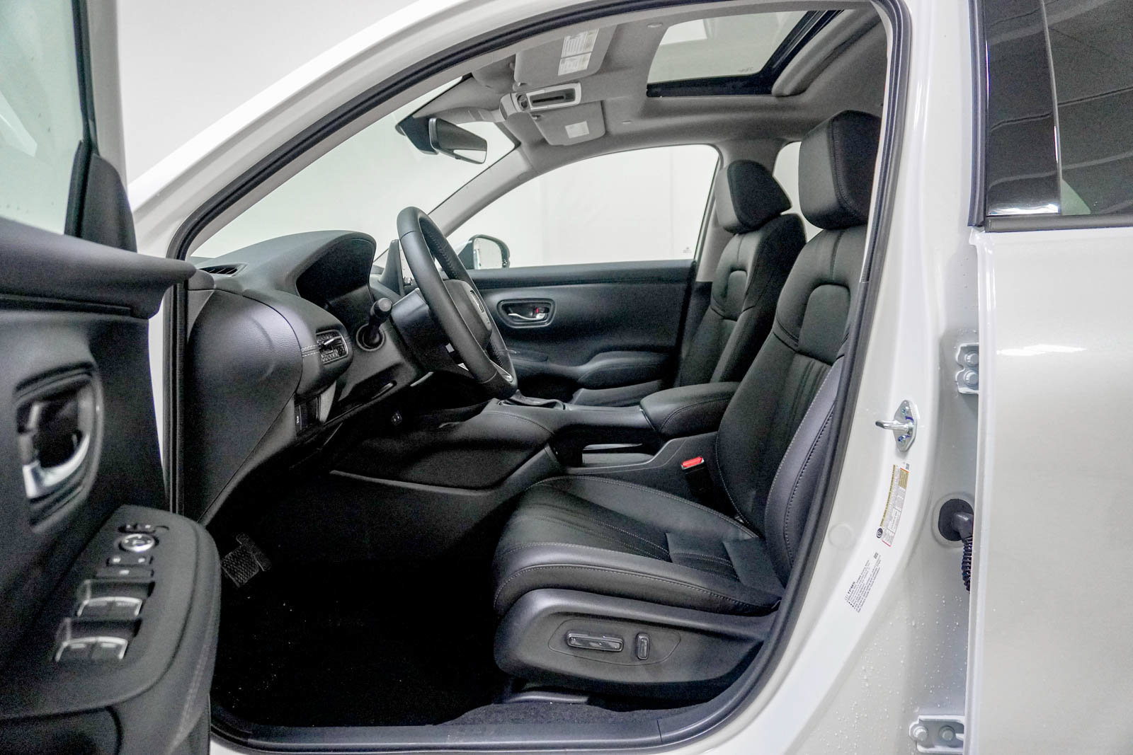 New 2027 Honda HR-V EX-L image 18