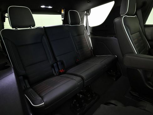 Used 2026 GMC Yukon AT4 Ultimate image 12