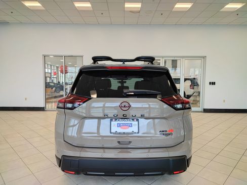 New 2026 Nissan Rogue Rock Creek image 4