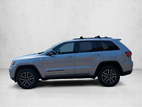 Used 2020 Jeep Grand Cherokee Trailhawk w/ Trailhawk Luxury Group AWD/4WD image 9