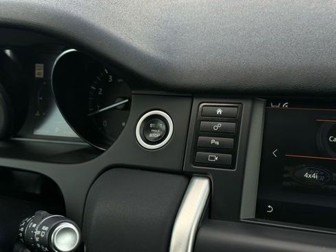 Used 2017 Land Rover Discovery Sport HSE image 23